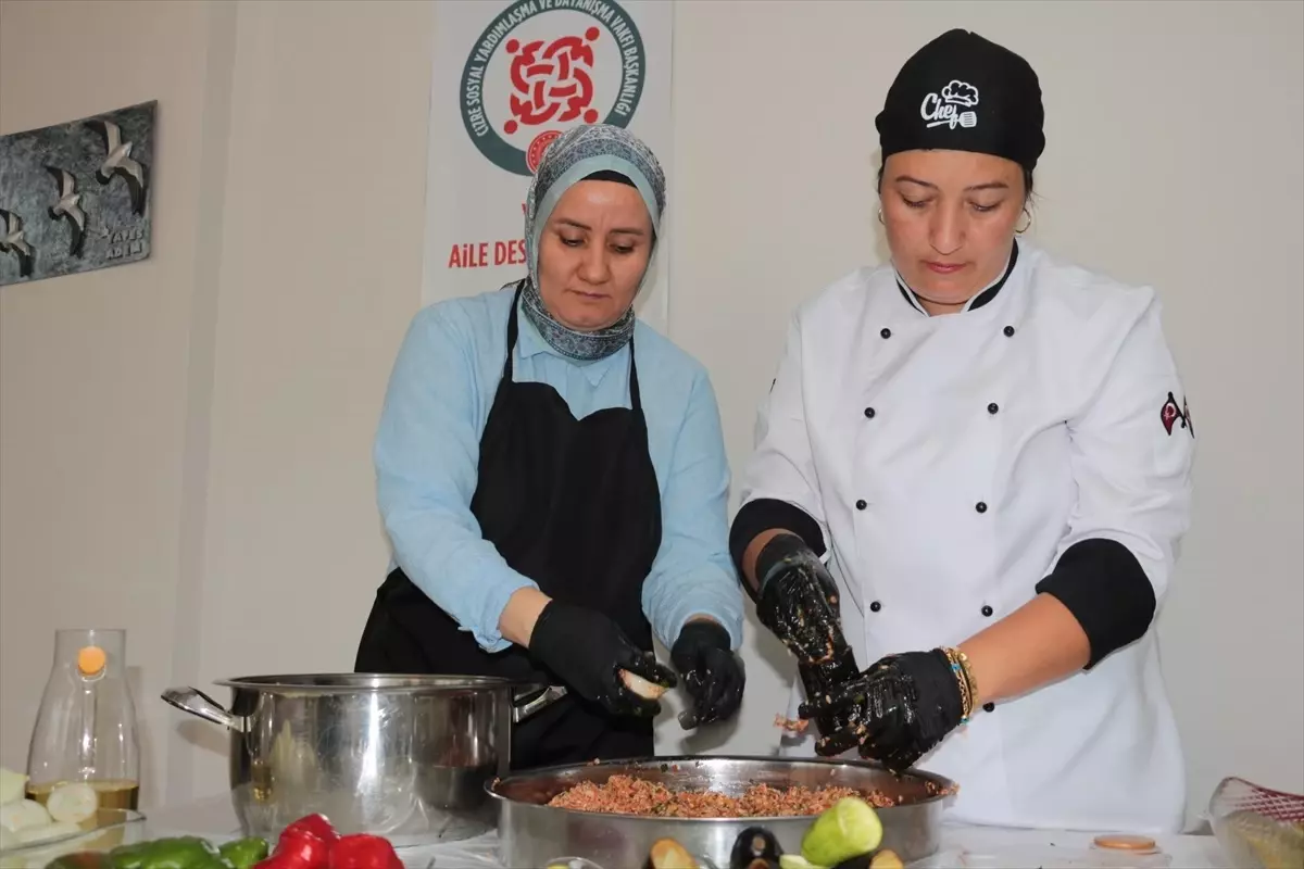 Cizre'de Aşçılık Kursu: Tescilli Cizre Dolması Öğreniliyor