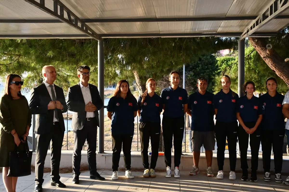 ÇOMÜ Kadın Kürek Takımı, Avrupa Şampiyonası'na Hazırlanıyor