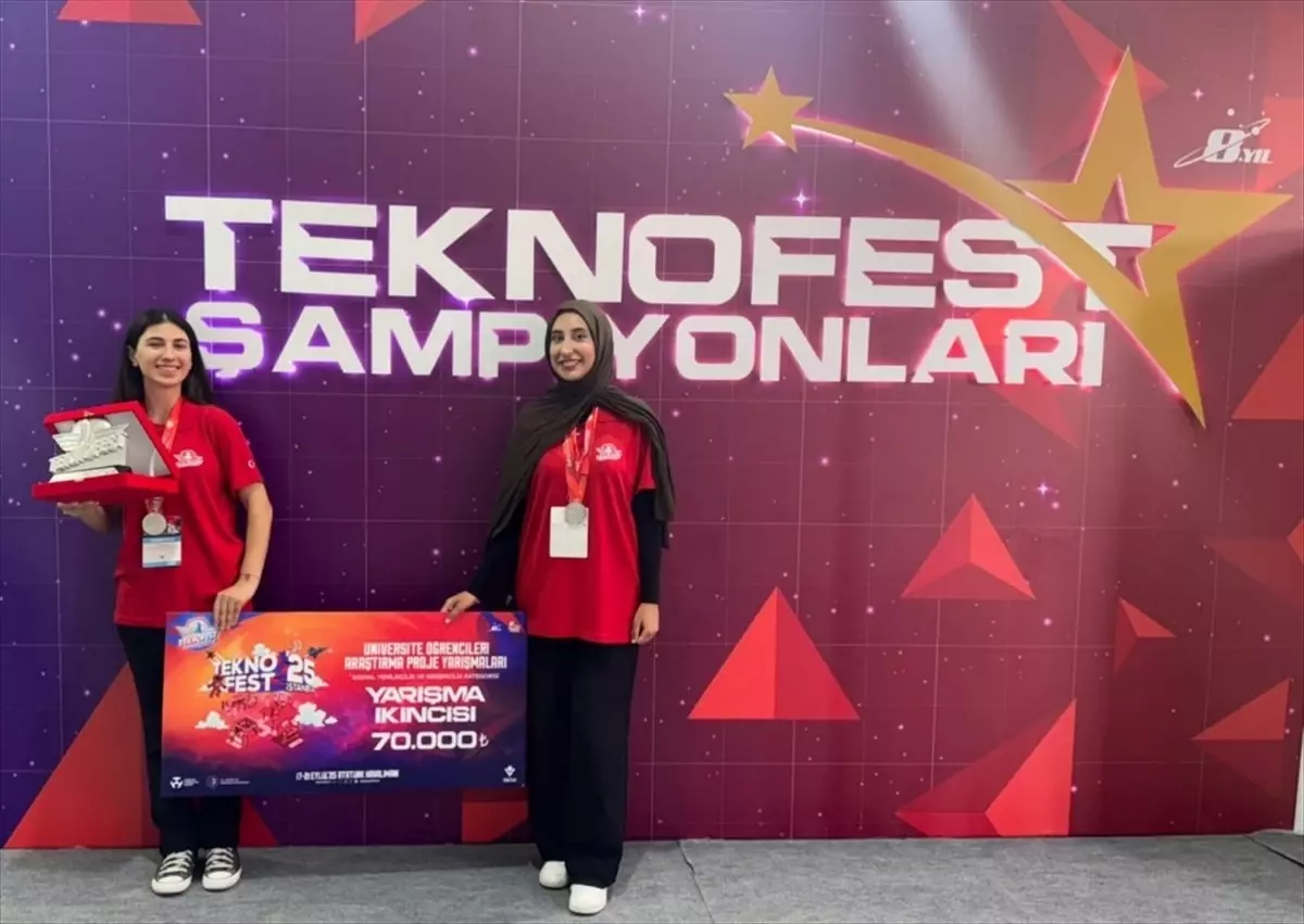 ÇOMÜ'nün MotoNova Ekibi, TÜBİTAK'ta İkincilik Elde Etti