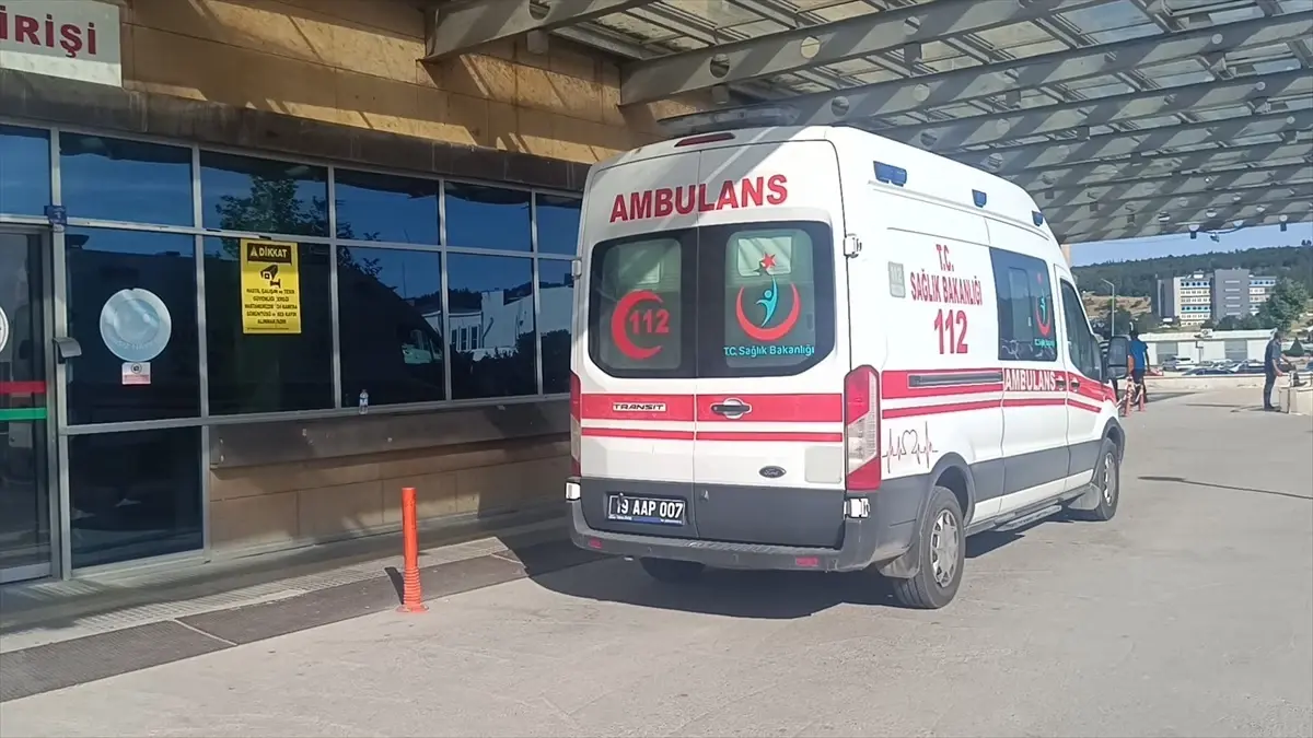 Çorum'da 2 Yaşındaki Çocuk Pencereden Düştü, Hayatını Kaybetti