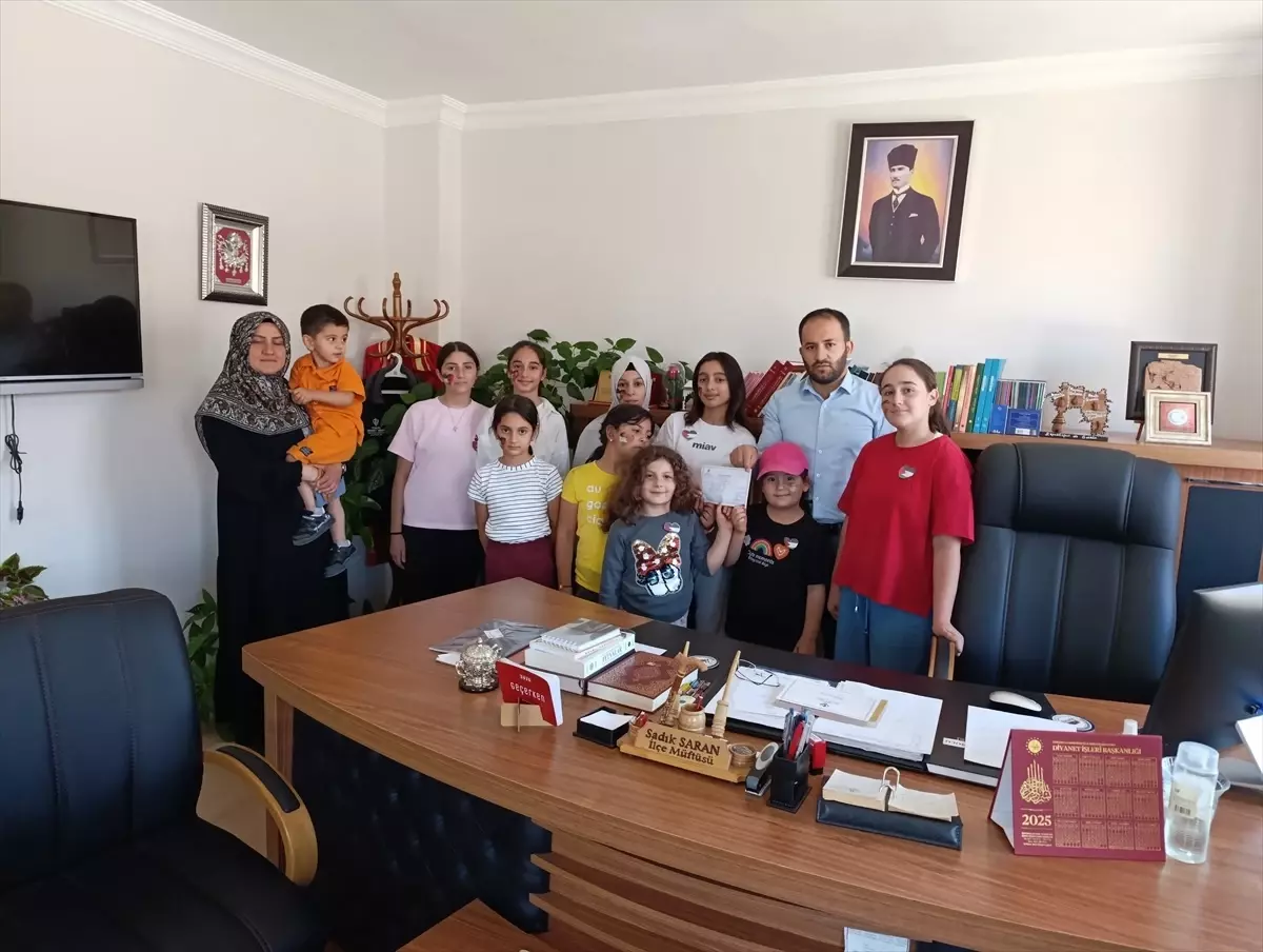 Yaz Kur'an Kursu Öğrencilerinden Filistinli Çocuklara Destek