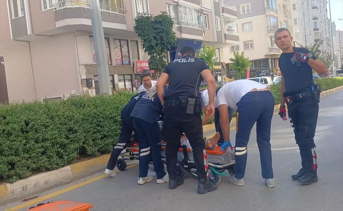 Çorum'da Yaya Kazası: 75 Yaşındaki Kadın Yaralandı