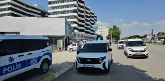 Çorum'da Oto Galerisine Silahlı Saldırı: Bir Kişi Yaralandı