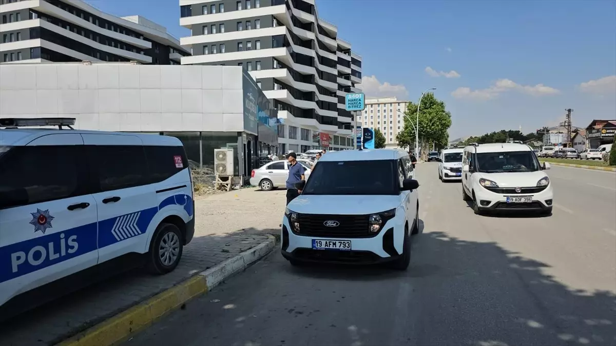 Çorum'da Oto Galerisine Silahlı Saldırı: Bir Kişi Yaralandı