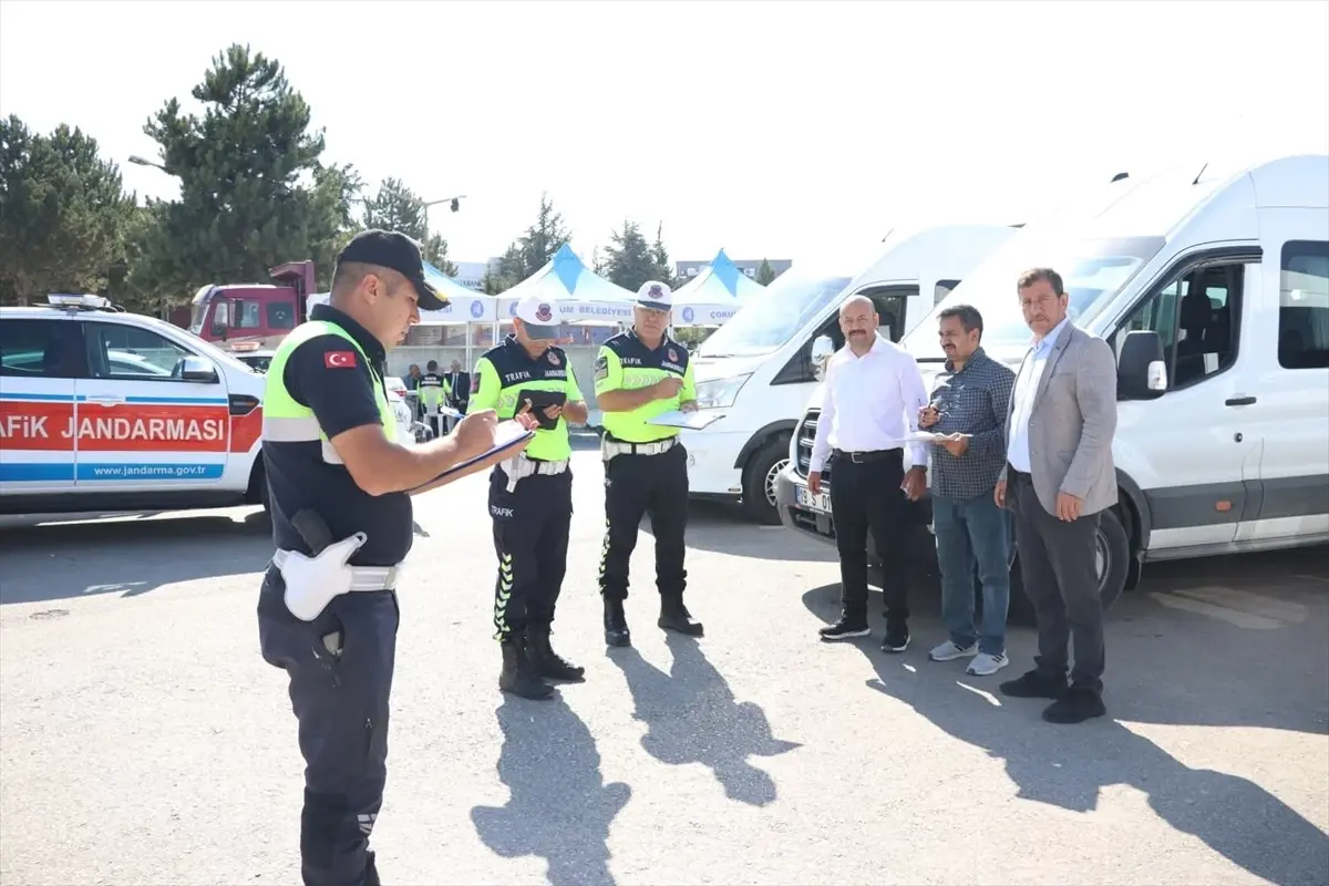 Çorum'da Okul Servis Araçları Denetlendi
