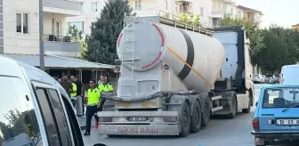 Bisikletli Çocuk Tırın Çarpması Sonucu Hayatını Kaybetti
