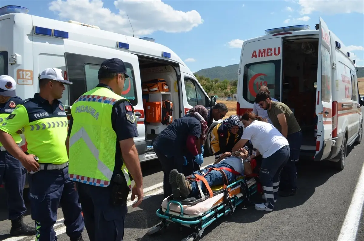 Çorum'da Trafik Kazası: Karı Koca Yaralandı
