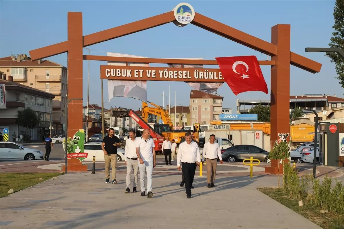 Çubuk Belediyesi Et ve Yöresel Ürünler Pazarı Açıldı