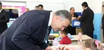 Çubuk'ta 1600 Öğrenciye Kırtasiye Desteği