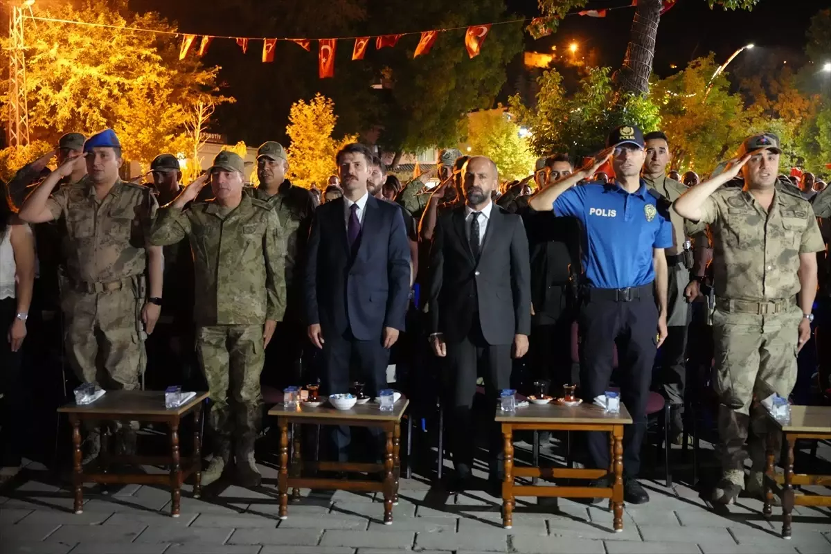 Hakkari'de 15 Temmuz Demokrasi ve Milli Birlik Günü Etkinliği
