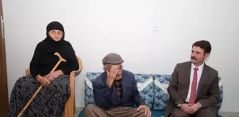 Kaymakam Emre Cebeci, Dünya Yaşlılar Günü'nde Yaşlıları Ziyaret Etti