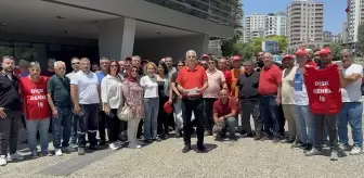 Adana'da Çukurova Belediyesi İşçileri Maaş Ödemeleri İçin Eylem Yaptı