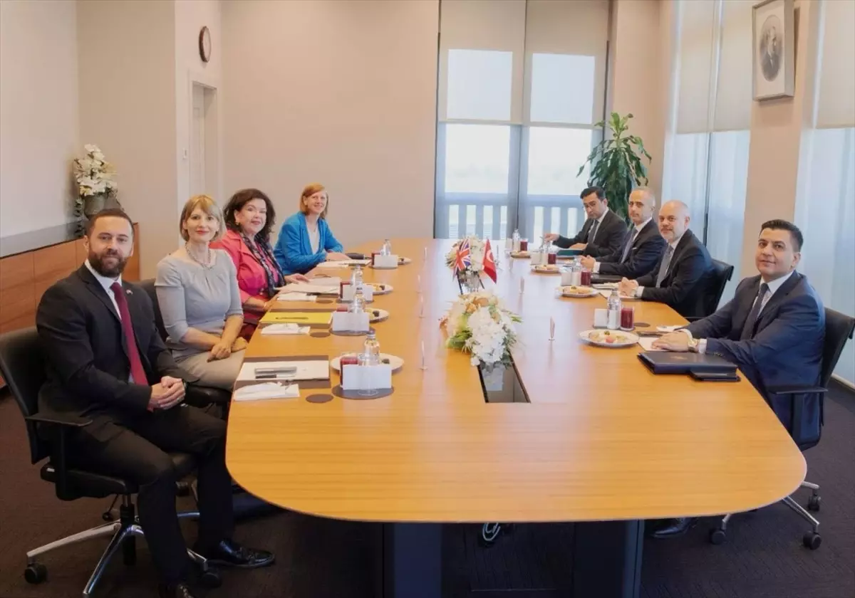 Cumhurbaşkanlığı Külliyesi'nde Balkanlar Üzerine Önemli Görüşme