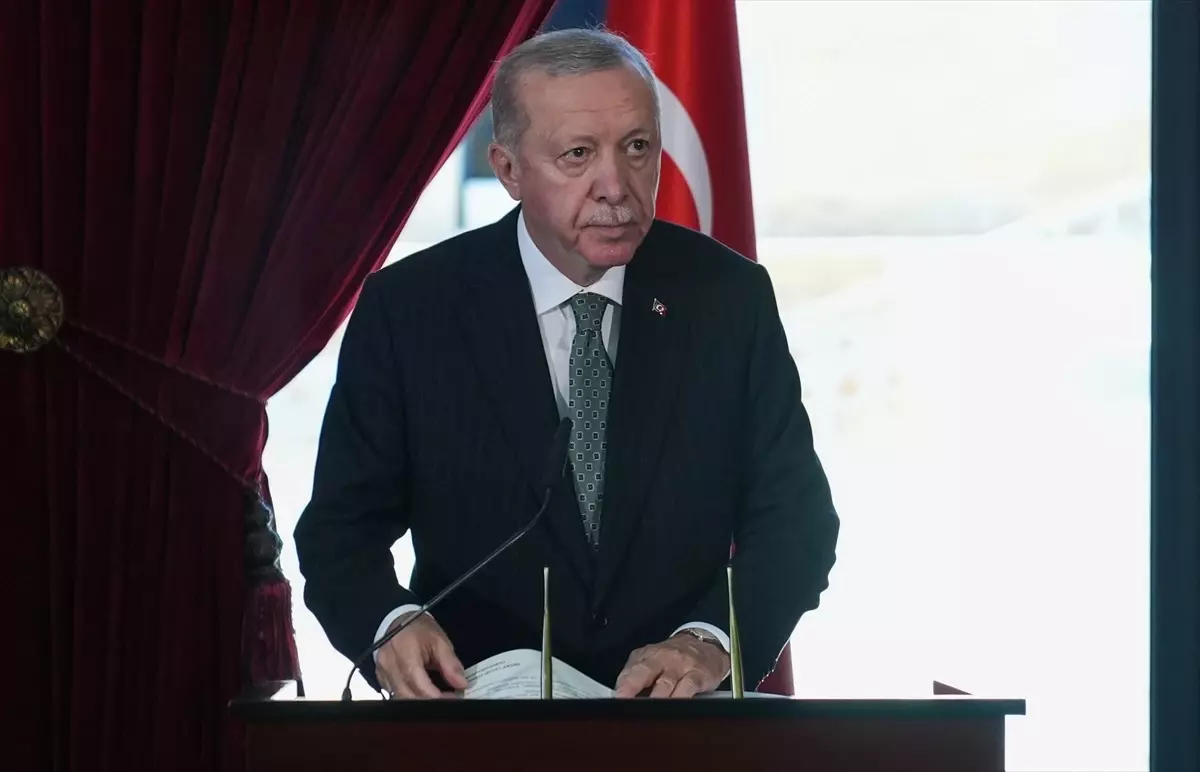 Cumhurbaşkanı Erdoğan başkanlığındaki devlet erkanı Anıtkabir'i ziyaret etti
