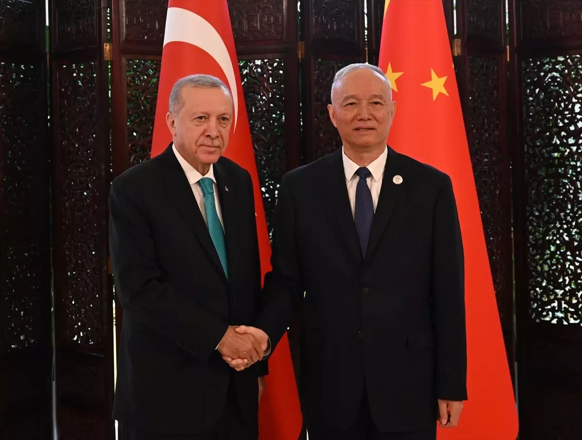 Erdoğan, Çinli Yetkililerle Görüştü