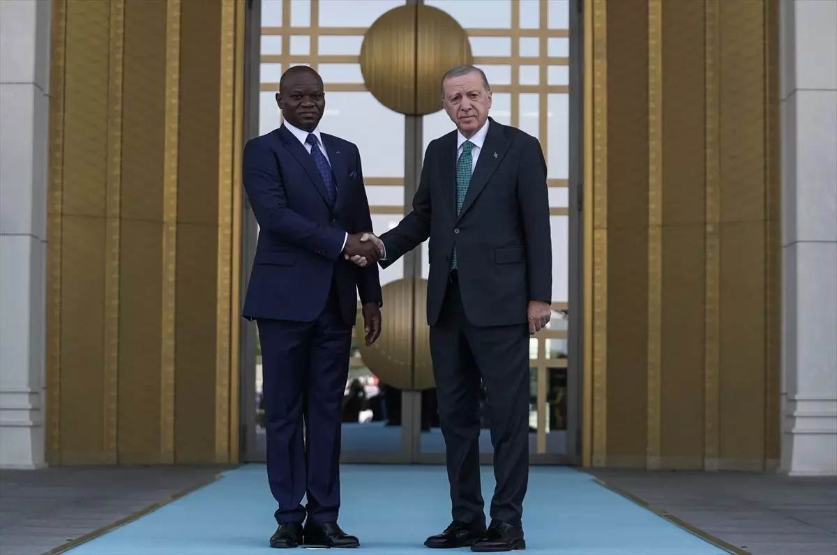 Cumhurbaşkanı Erdoğan, Gabon Cumhurbaşkanı Oligui Nguema'yı resmi törenle karşıladı