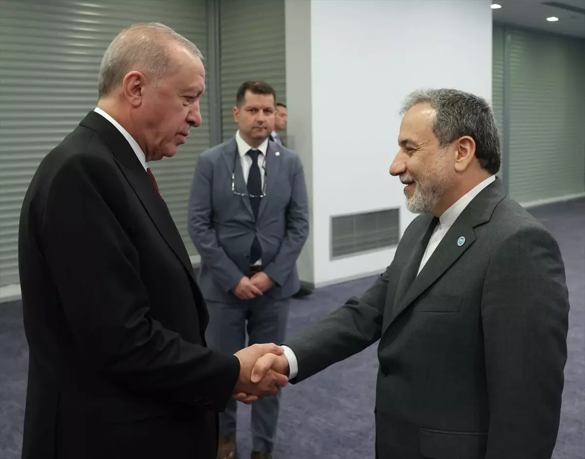 Cumhurbaşkanı Erdoğan, İran Dışişleri Bakanı Erakçi'yi kabul etti