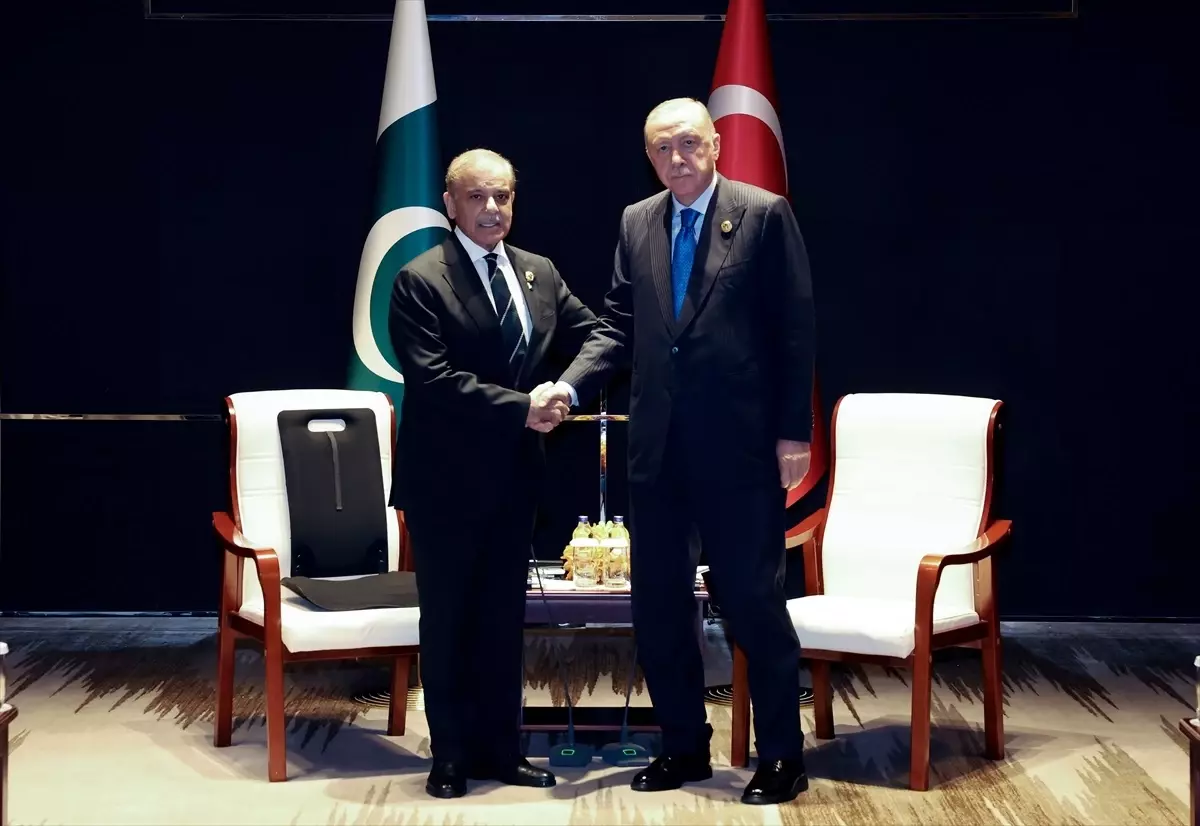 Erdoğan, Pakistan Başbakanı Şerif'i Kabul Etti