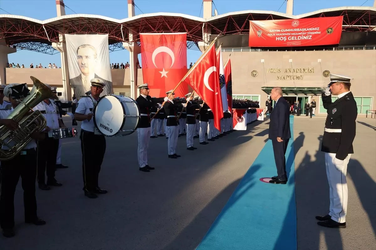 Cumhurbaşkanı Erdoğan, Polis Akademisi Mezuniyet Töreni'nde konuştu: (1)