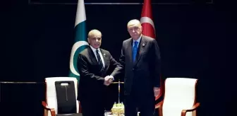 Cumhurbaşkanı Erdoğan, Şanghay İşbirliği Teşkilatı zirvesi kapsamında, Pakistan Başbakanı Şerif'i kabul etti.