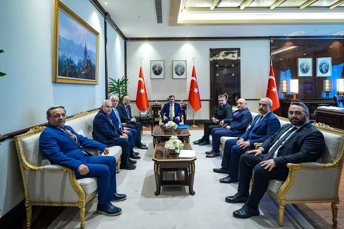 Cevdet Yılmaz, Reel Sektör Temsilcileriyle Görüştü