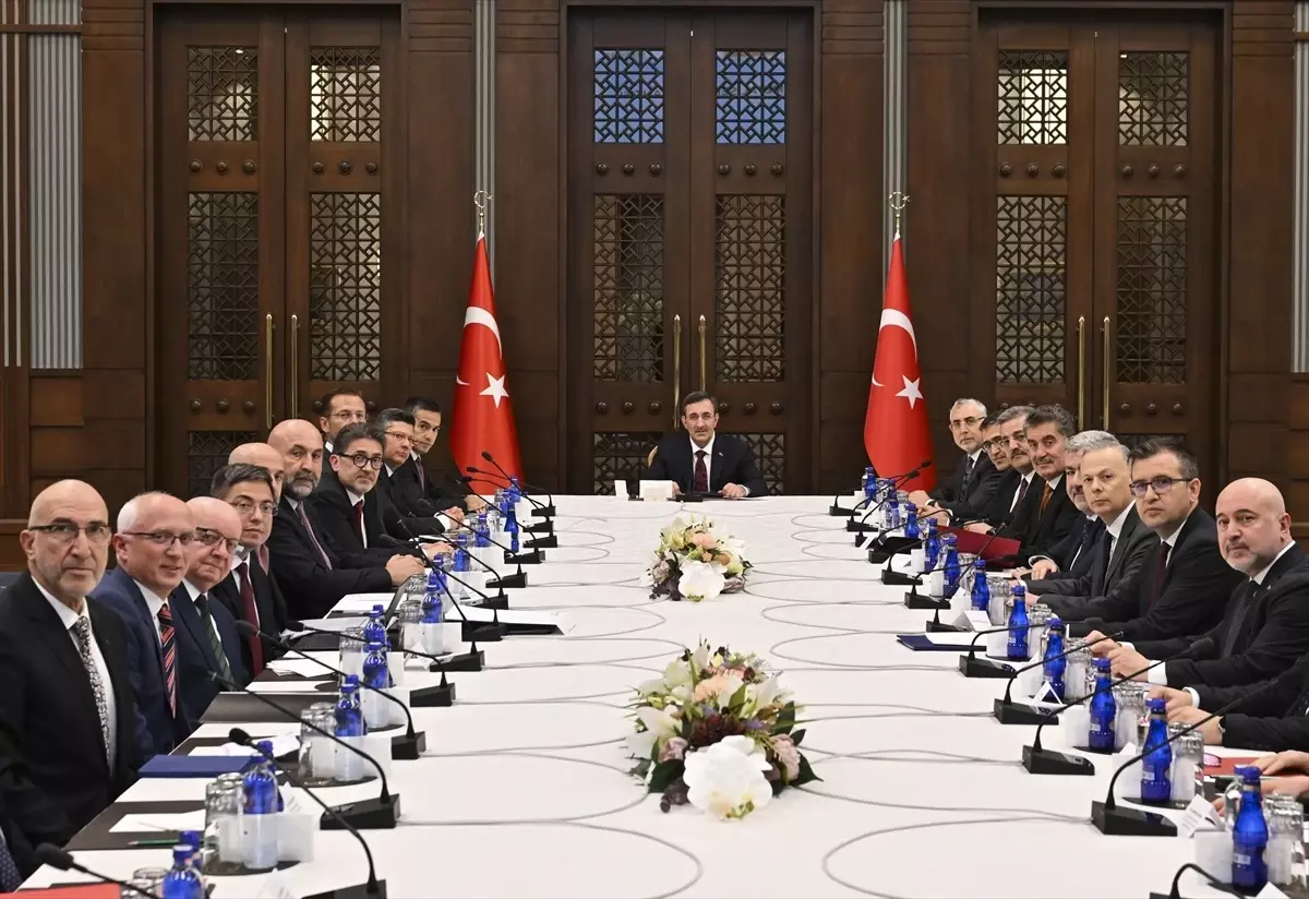 Cumhurbaşkanı Yardımcısı Yılmaz, Metal Sektörünün Geleceğini Değerlendirdi