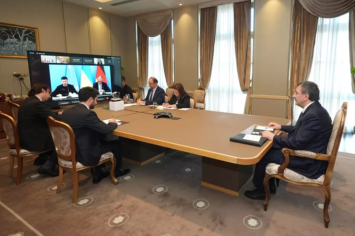Yılmaz, Ukrayna Zirvesi'nde Türkiye'yi Temsil Etti
