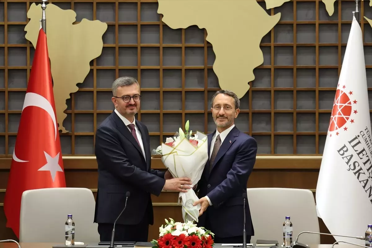 Cumhurbaşkanlığı İletişim Başkanı Burhanettin Duran, görevi Fahrettin Altun'dan devraldı