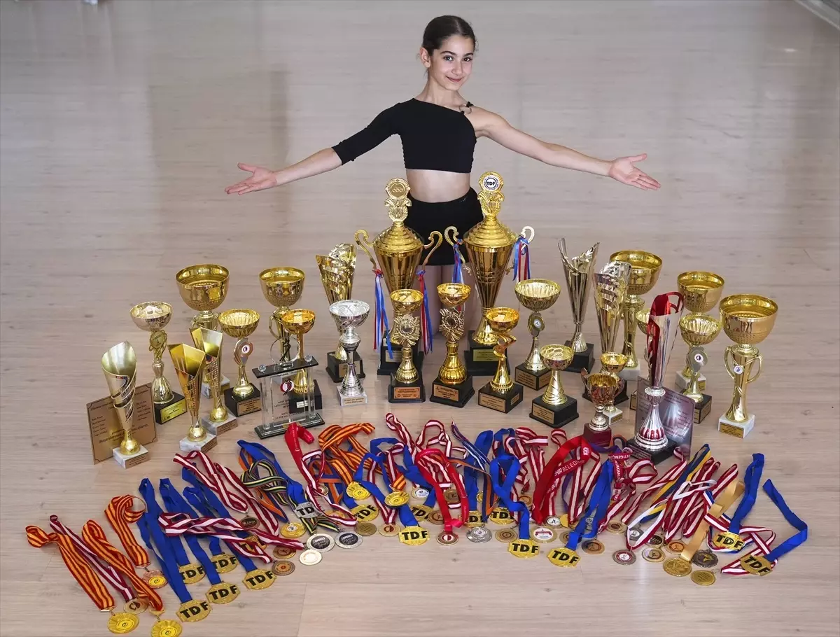 Küçük Dansçı Lena Esen, Dünya Sıralamasında Birinci Oldu