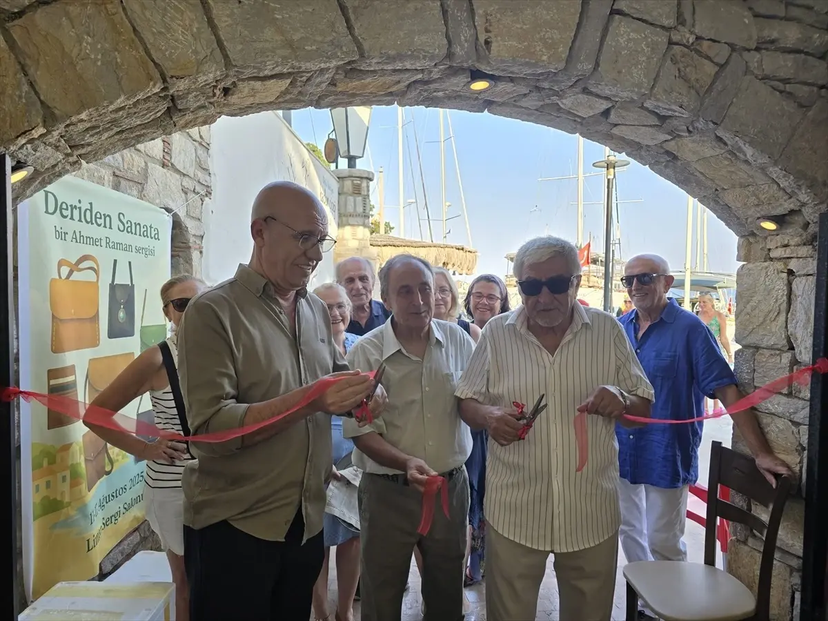 Ahmet Raman'ın 'Deriden Sanata' Sergisi Datça'da Açıldı
