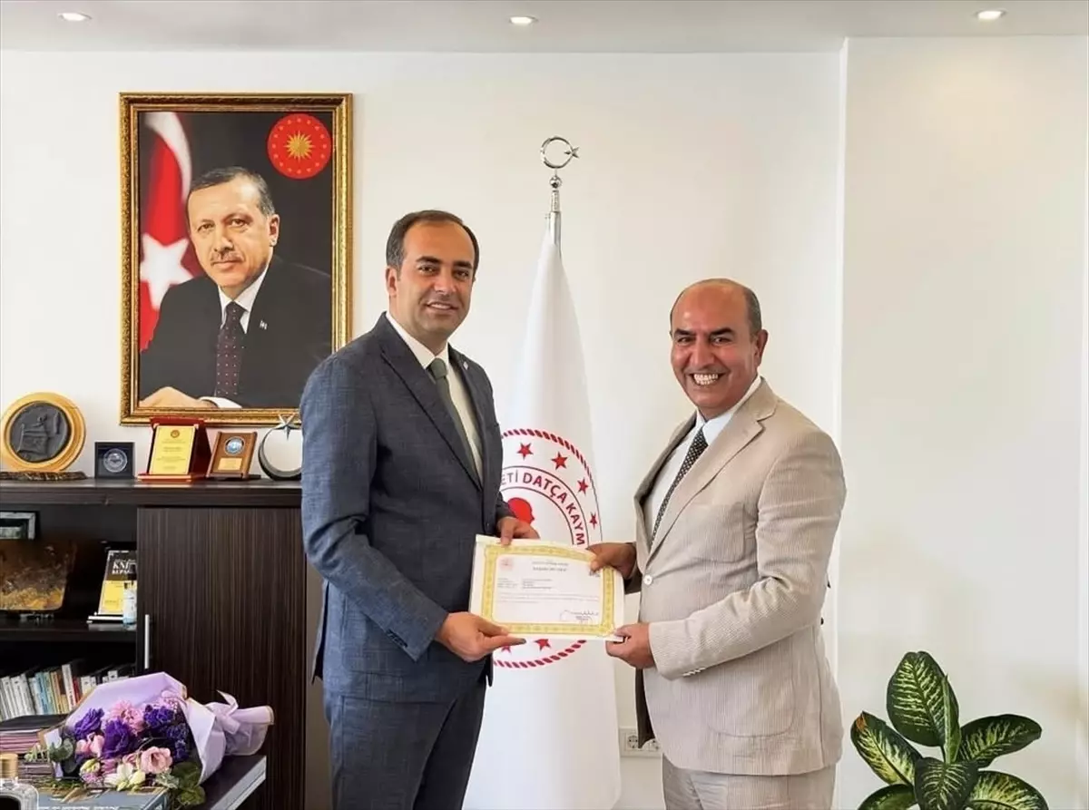 Datça’da Okul Müdürlerine Başarı Belgesi