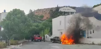 Datça'da Park Halindeki Otomobilde Yangın Çıktı
