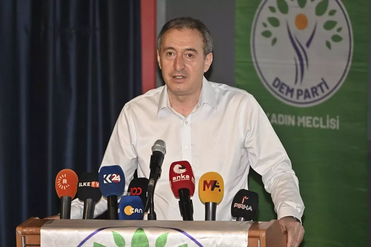 DEM Parti Eş Genel Başkanı Bakırhan, Terörsüz Türkiye Sürecini Değerlendirdi