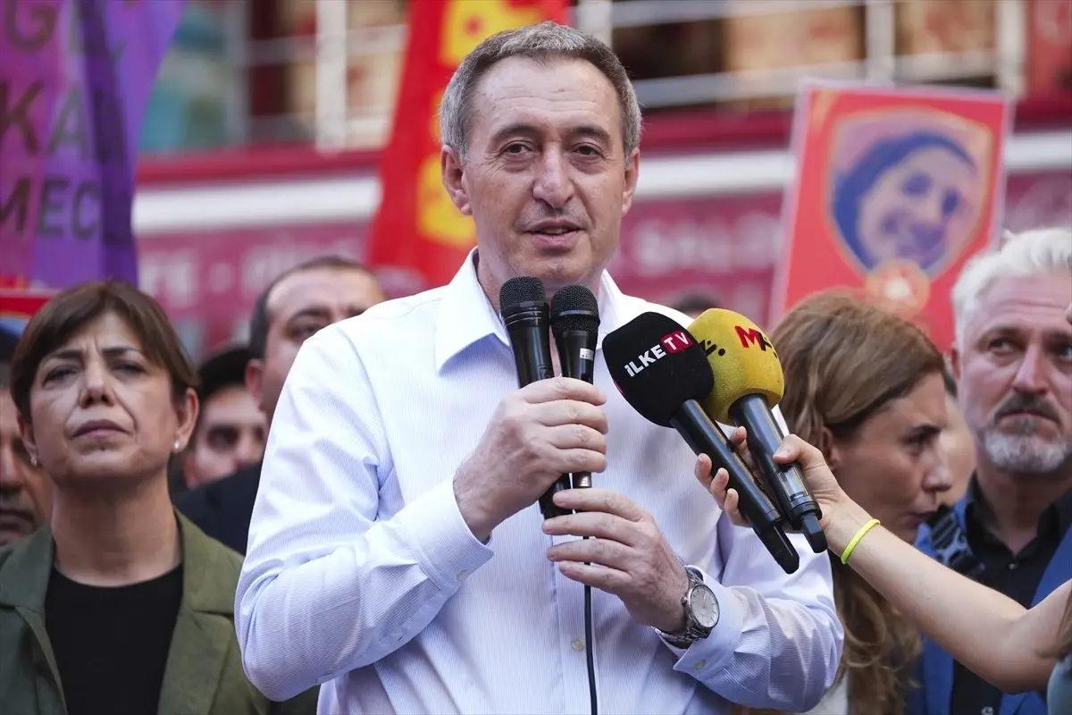 DEM Partisi, Suruç Saldırısında Hayatını Kaybedenleri Andı