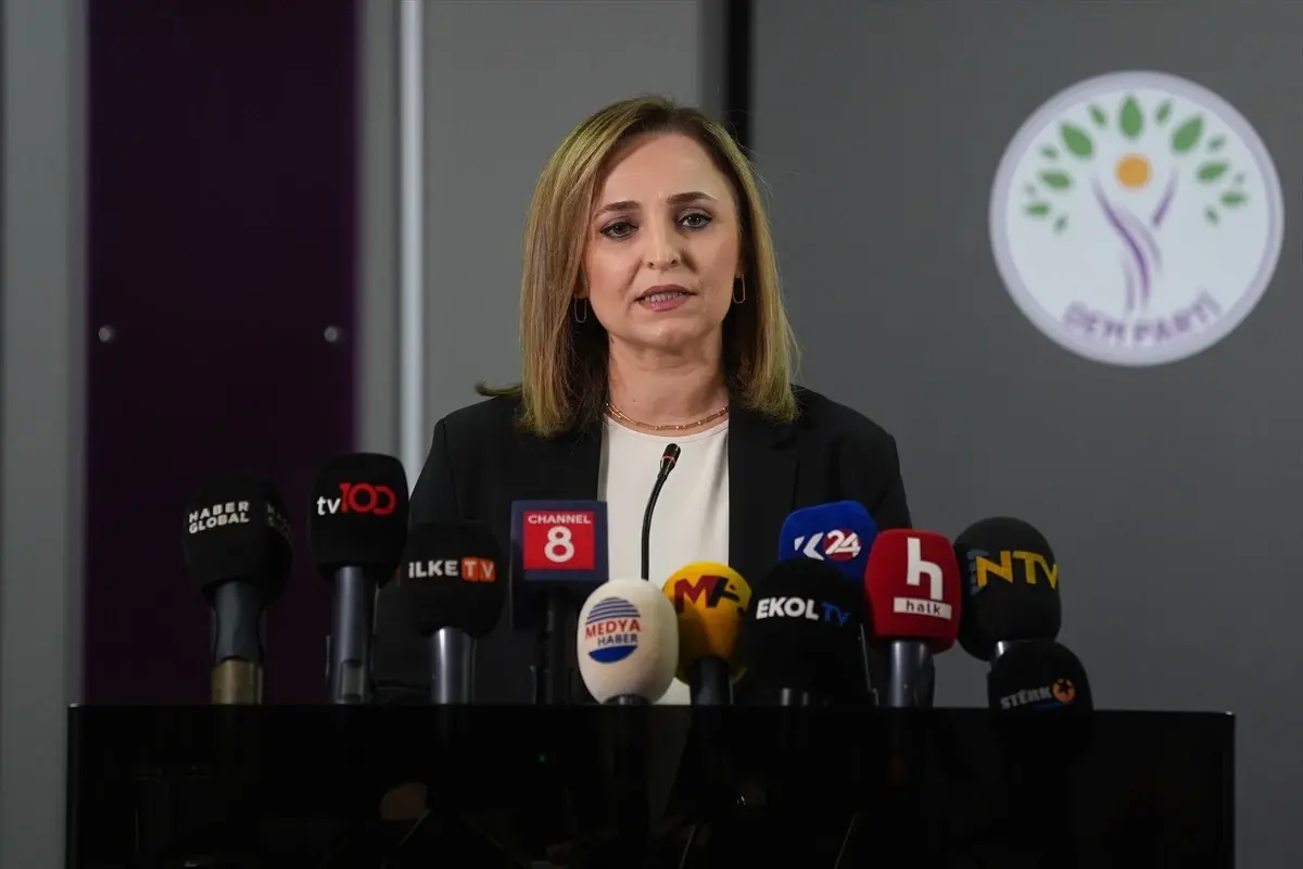 DEM Parti Sözcüsü Doğan, basın toplantısı düzenledi Açıklaması