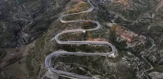 Demirkapı Tüneli'nin Kıvrımlı Yolu Dronla Görüntülendi