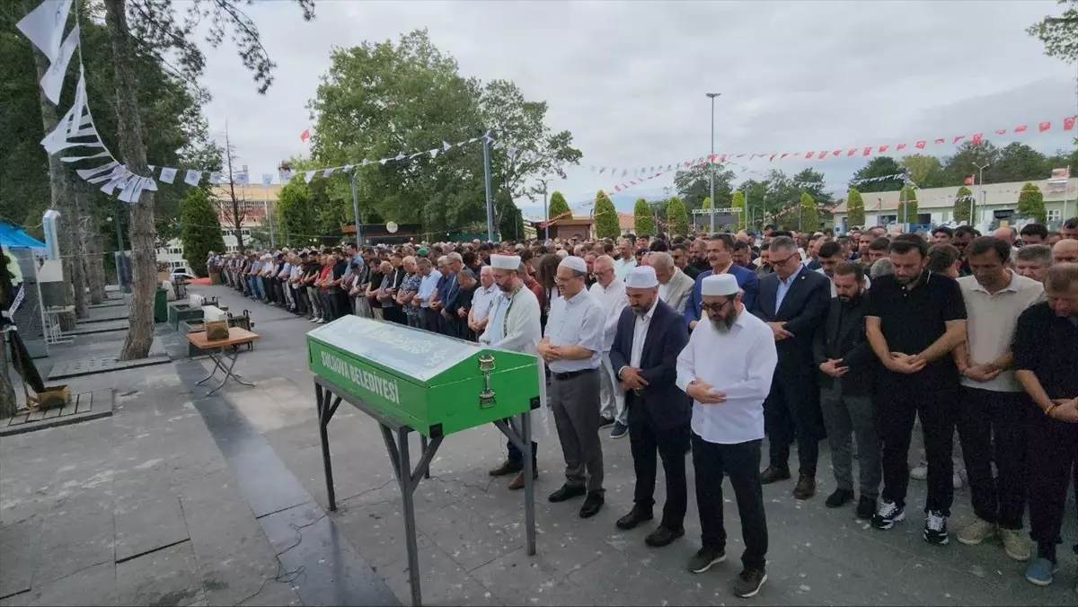 Boğulma Tehlikesi Geçiren Öğretmen Hayatını Kaybetti