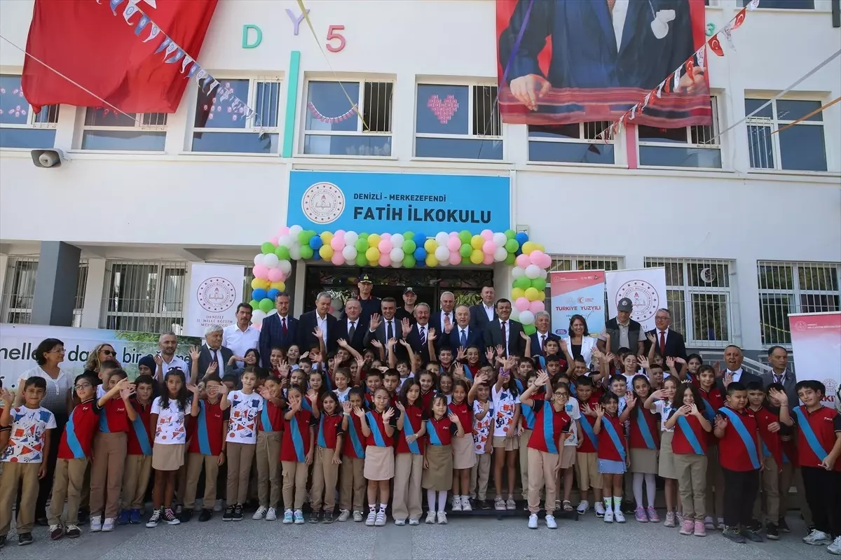 Denizli'de Eğitim Öğretim Yılı Açılış Töreni Düzenlendi