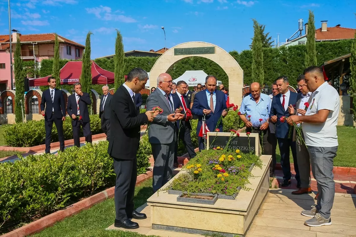 Denizli, Manisa ve Uşak'ta 15 Temmuz dolayısıyla şehit kabirleri ziyaret edildi