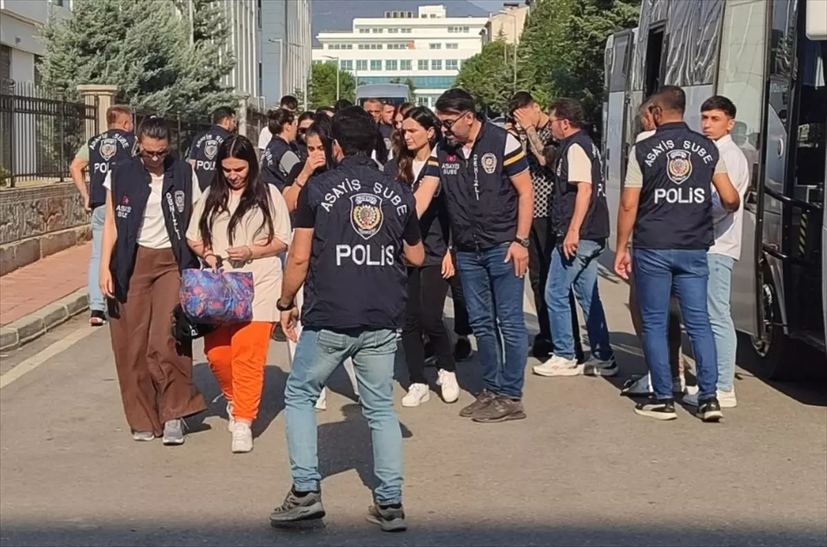 Dolandırıcılık Operasyonunda 9 Şüpheli Daha Tutuklandı