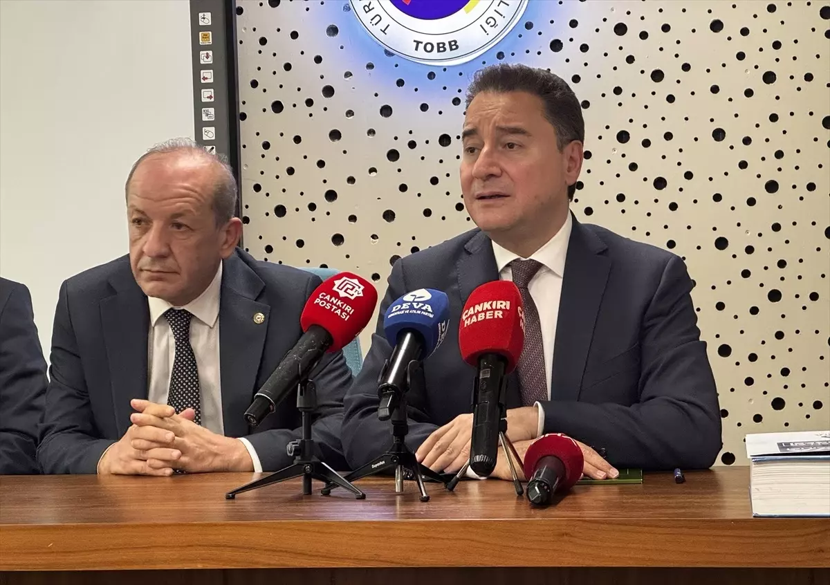 Babacan: Terör Sorunu İçin Yüzde 5 İhtimal Bile Desteklenmeli