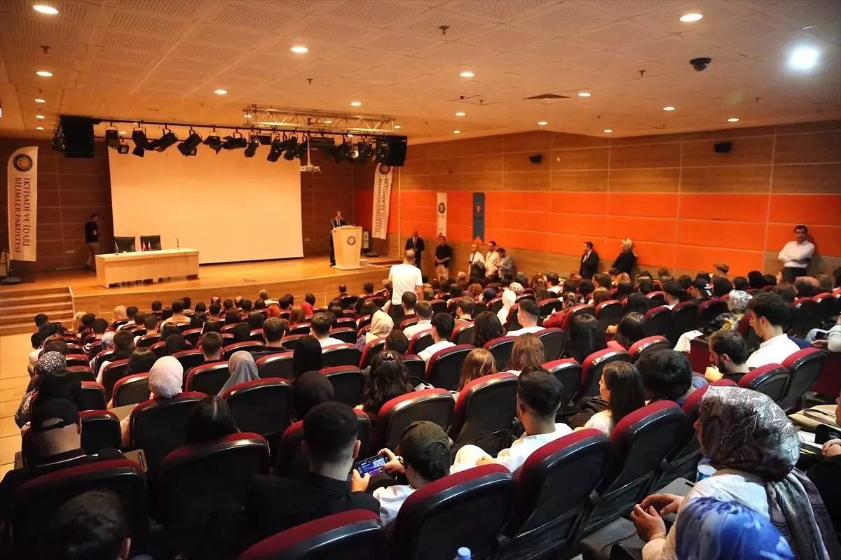 Dicle Üniversitesi'nde İlk Dersin Teması Gazze