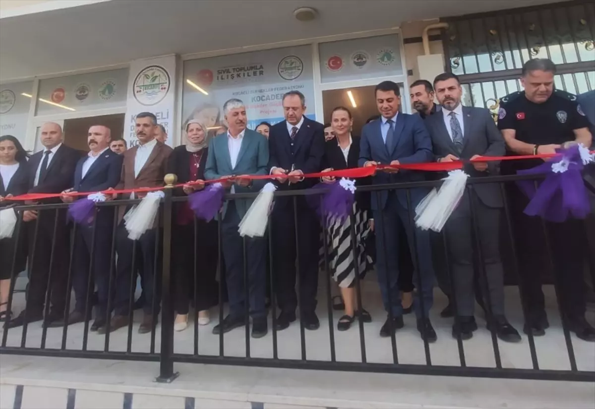 Dilovası'nda Aile Akademisi hizmet vermeye başladı