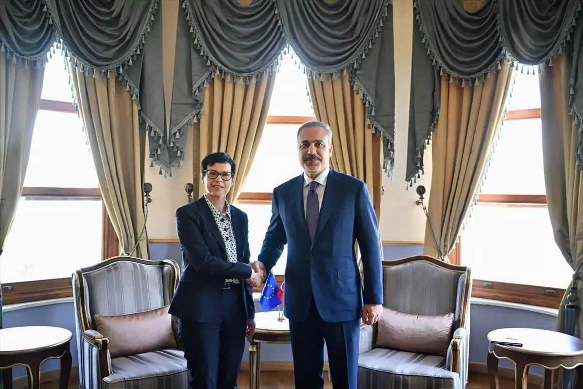 Hakan Fidan, AB Komisyonu Üyesi Marta Kos'u İstanbul'da Ağırladı
