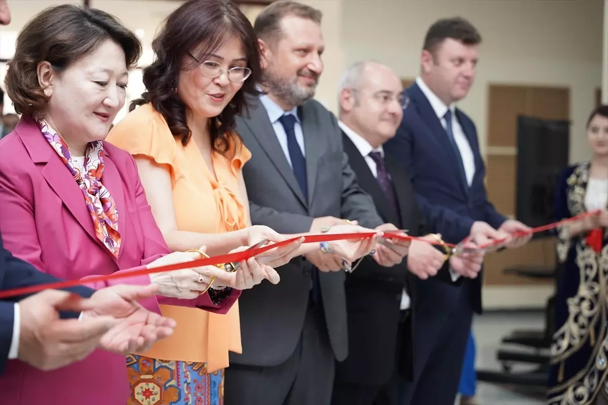 Türkistan'da 'Divanu Lugati't-Türk' Sergisi Açıldı