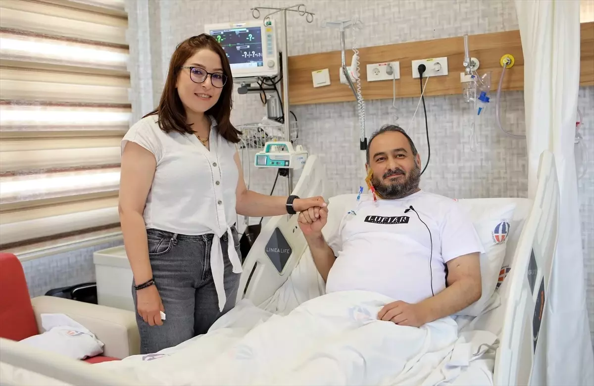 Diyaliz Tedavisinde Aşk: Mehmet ve Ayşe'nin Hikayesi
