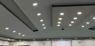 Diyanet İşleri Başkan Yardımcısı İşliyen, Kur'an Kursu'nda Konferans Verdi