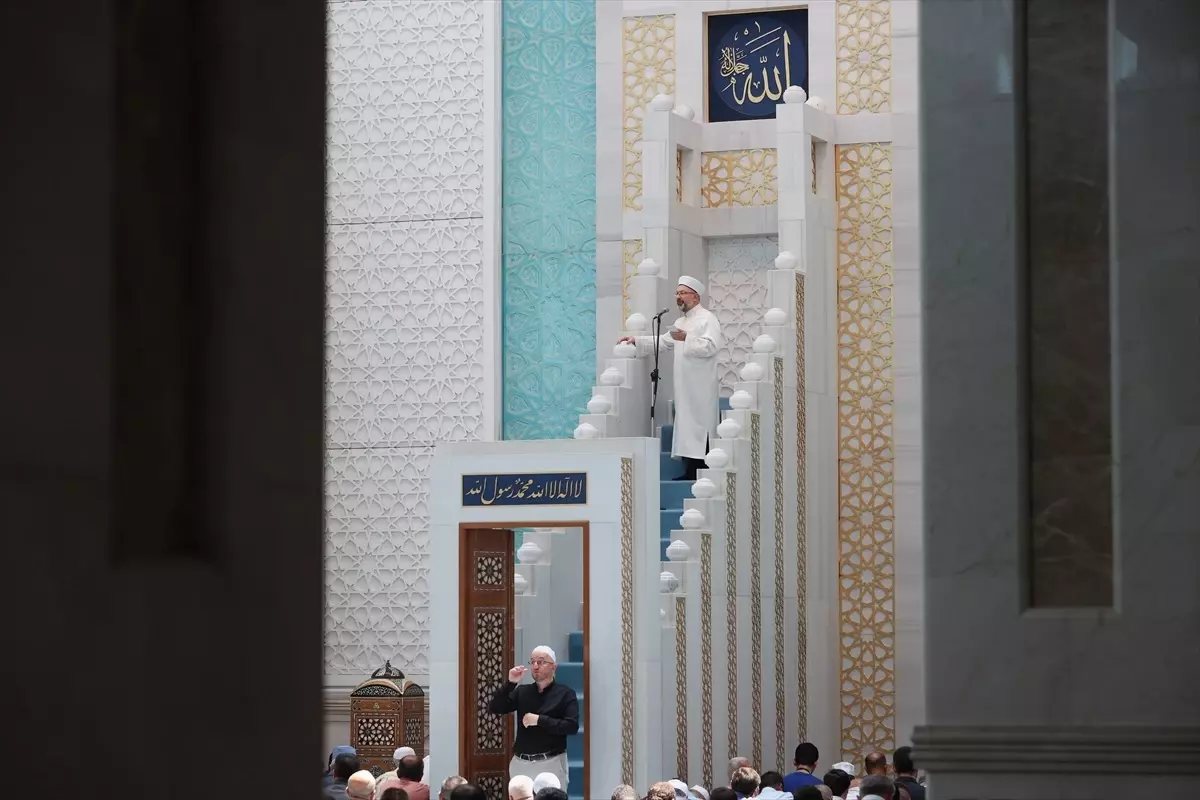 Diyanet İşleri Başkanı Erbaş, Ankara'daki Ahmet Hamdi Akseki Camisi'nde hutbe irat etti Açıklaması