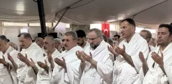 Diyanet İşleri Başkanı Erbaş Arafat'ta vakfe duası yaptı Açıklaması