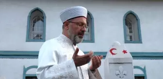 Diyanet İşleri Başkanı Erbaş, Bosna Hersek'te şehit olan Selami Yurdan'ın kabrini ziyaret etti